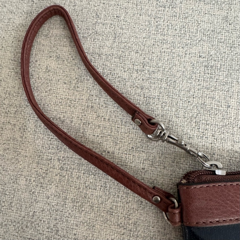 Fossil Key-Per Multicolor Patterned Wristlet - Picture 2 of 7